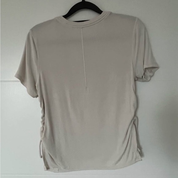 Lululemon 6 ribbed side tie tee shirt - Picture 3 of 3